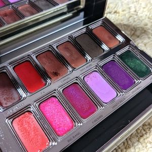 Urban Decay Lipstick Palette